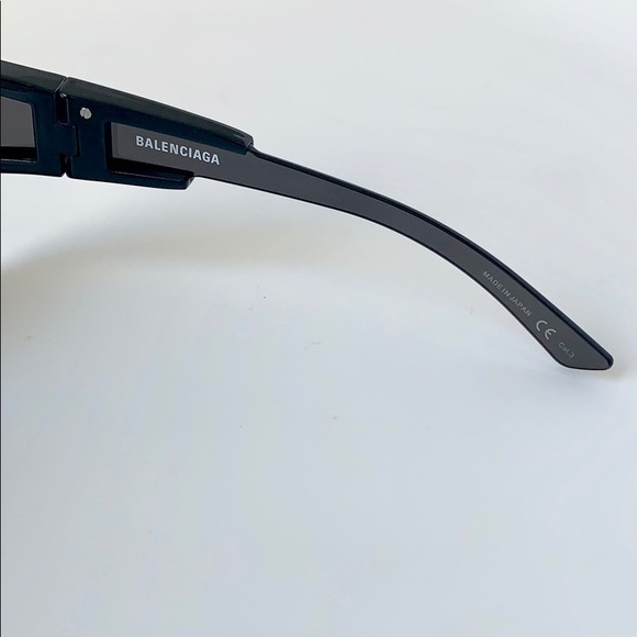 Balencaiga Sunglasses BB0038S 001 Black Grey - Picture 7 of 7